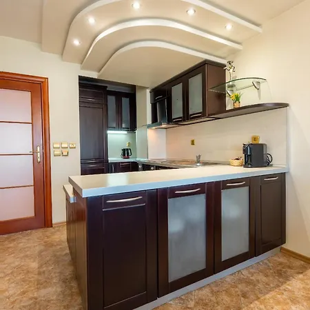 Apartamento 2-br With A Free Private Parking Space