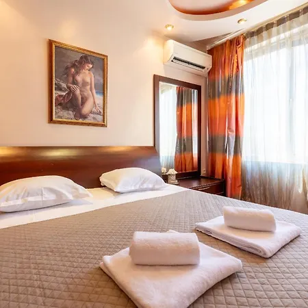 Apartamento 2-br With A Free Private Parking Space *