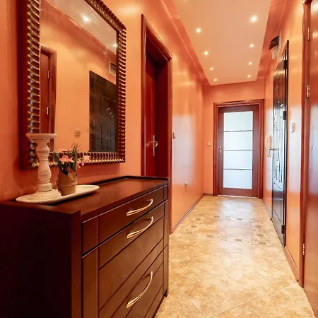 2-br With A Free Private Parking Space Apartamento