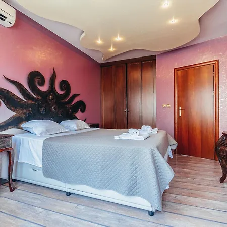 2-br With A Free Private Parking Space * Varna