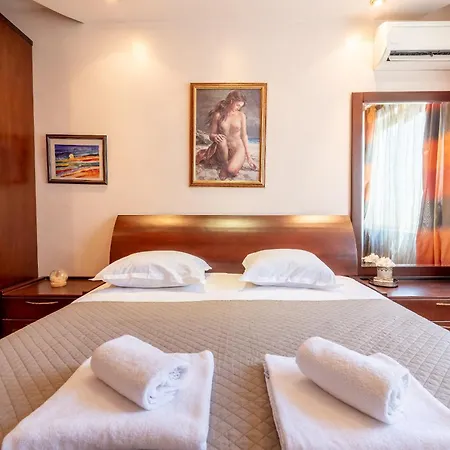 2-br With A Free Private Parking Space Apartamento